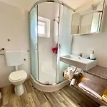 Apartment In 44018