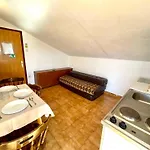Apartment In 44018