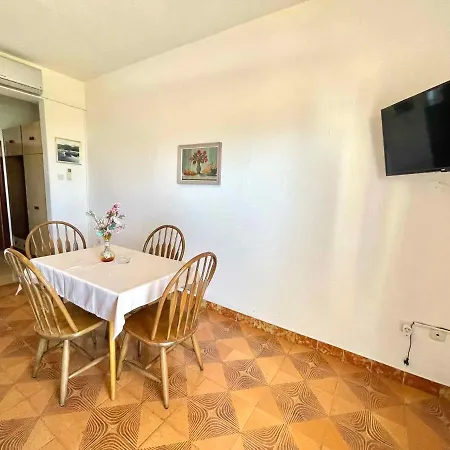 In 44018 Apartman Dramalj