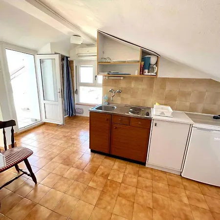 Apartman In 44018 *